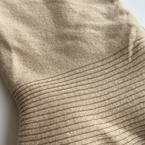 Nordstrom Wool Scarf, Wrap, Shawl - Picture 3 of 4